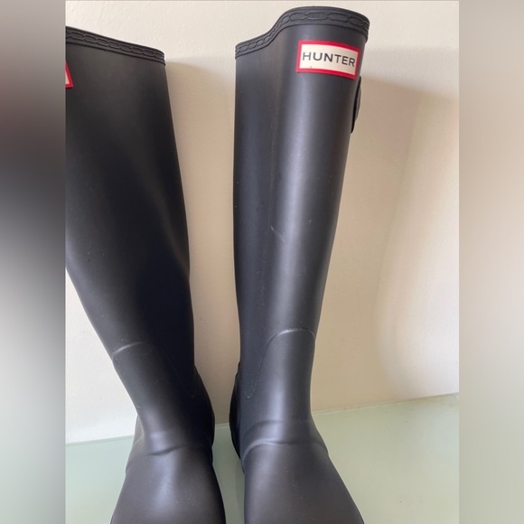 Worn Once Hunter Original Tall Rain Boots Black Refined Women's 7 - Picture 3 of 10